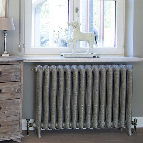 Чугунный радиатор отопления EXEMET Romantica 660/500 (1 секция) Чугунный радиатор отопления EXEMET Romantica 660/500 (1 секция)