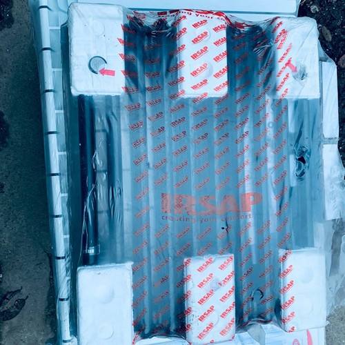 Стальной трубчатый радиатор отопления IRSAP TESI 30565 T30 10 секций, чёрный, RAL 9005 